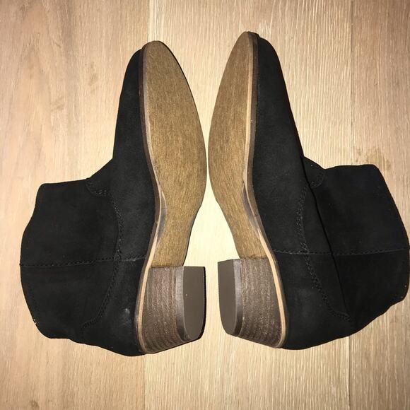 Steve Madden Leonn  Black Suede Ankle Bootie 8.5 - Picture 5 of 6